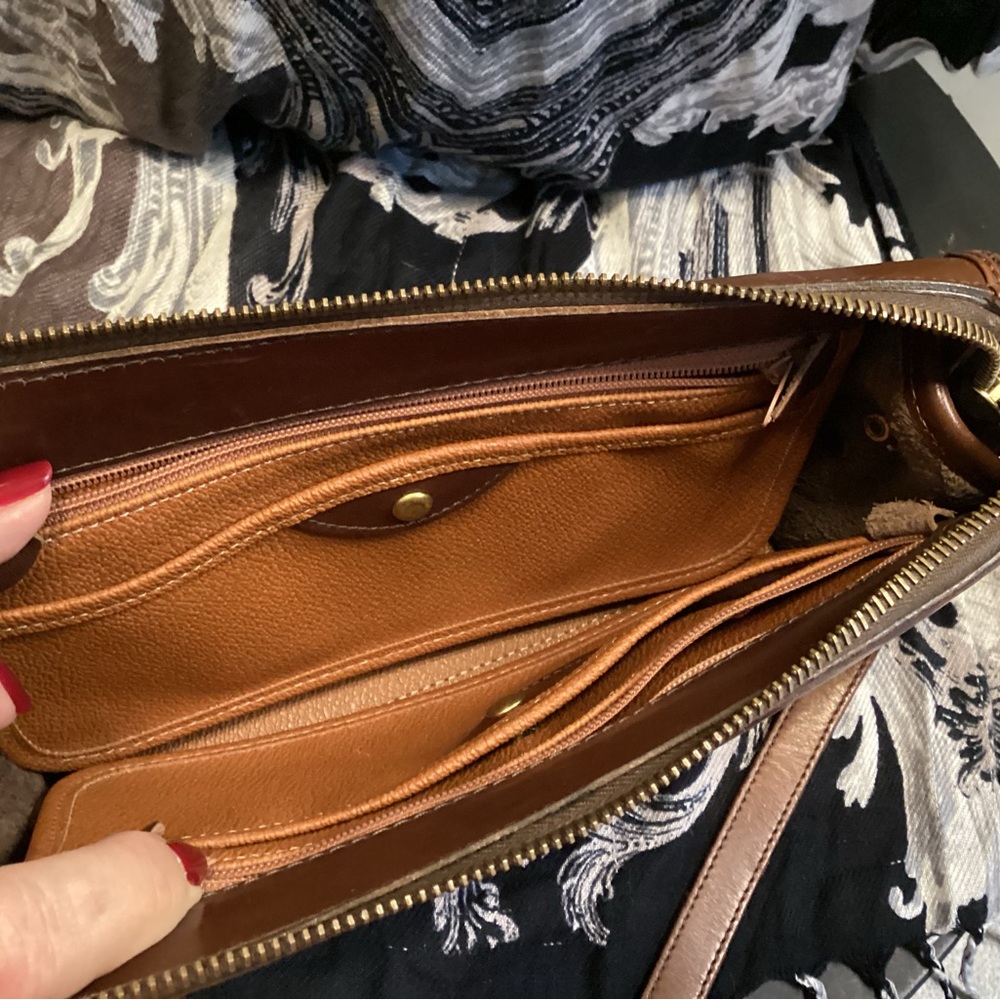 Dooney & Bourke Black and Tan Crossbody Bag - Picture 5 of 11